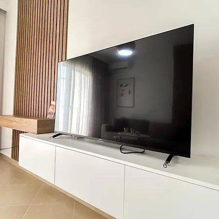Velvet Sea Retreat D29 Apartmán Golem (Tirana)